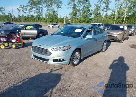 2013 Ford Fusion Energi Titanium from USA, damaged, VIN 3FA6P0SU1DR308909